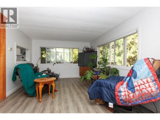 5246 Mayfair Road Se. Salmon Arm, British Columbia