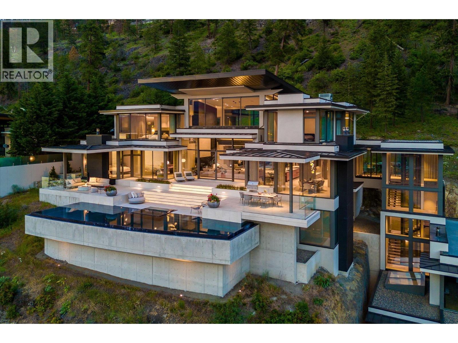 180 Sheerwater Court Unit# 20. Kelowna, British Columbia