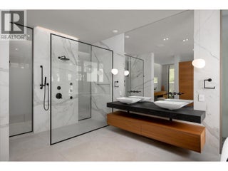 180 Sheerwater Court Unit# 20. Kelowna, British Columbia