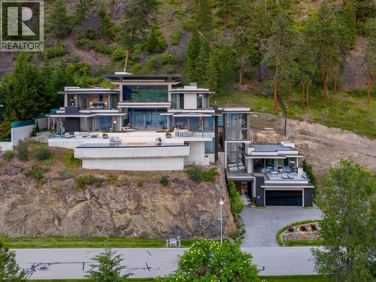 180 Sheerwater Court Unit# 20. Kelowna, British Columbia