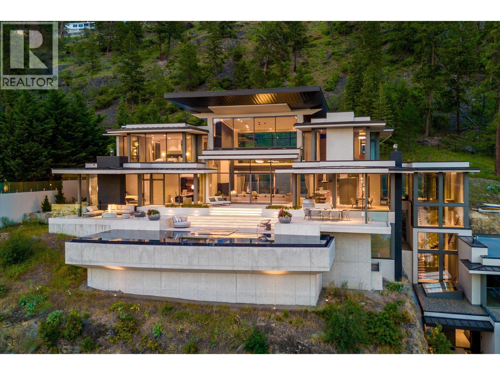 180 Sheerwater Court Unit# 20. Kelowna, British Columbia