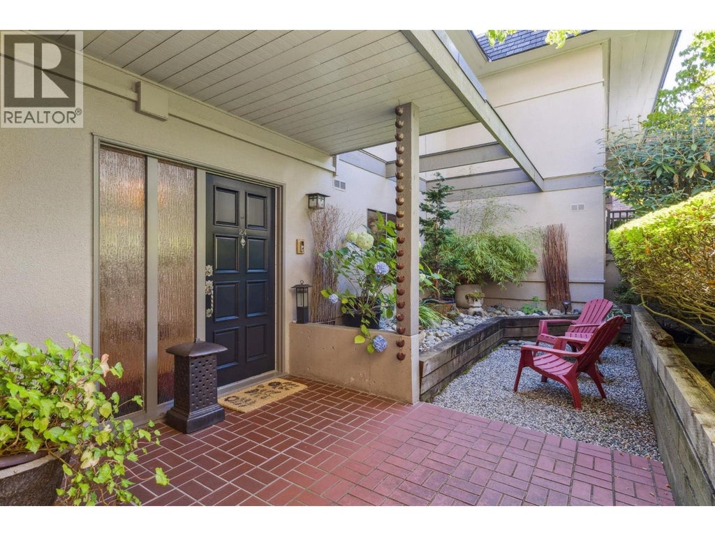 24 2214 Folkestone Way, West Vancouver