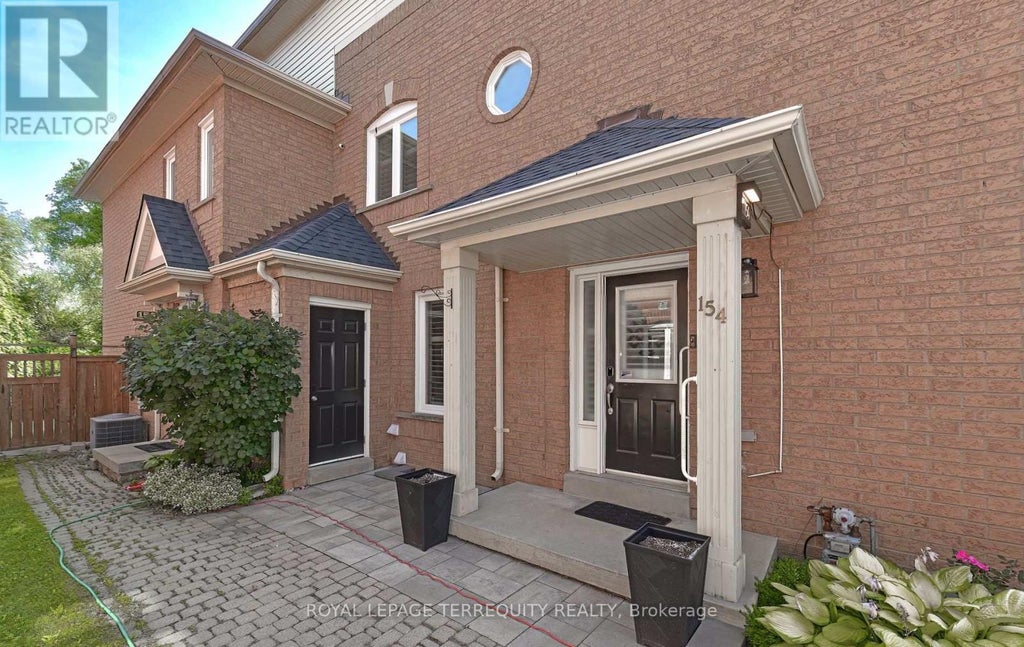 154 Pressed Brick Drive, Brampton (brampton North)
