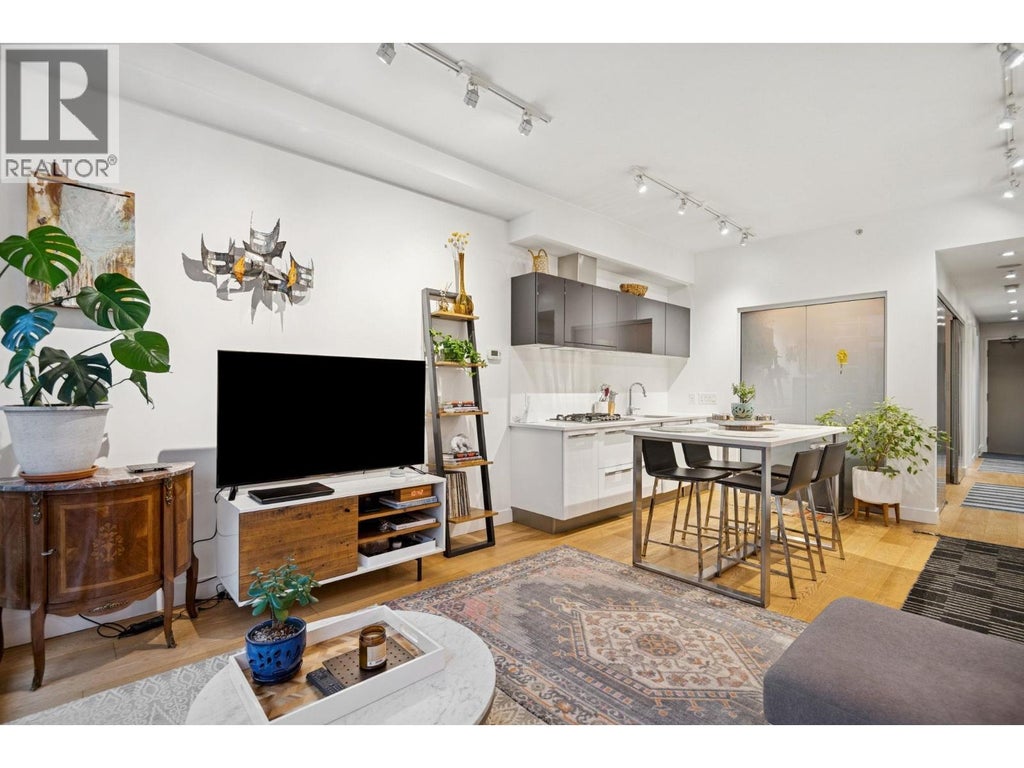 228 108 E 1st Avenue, Vancouver