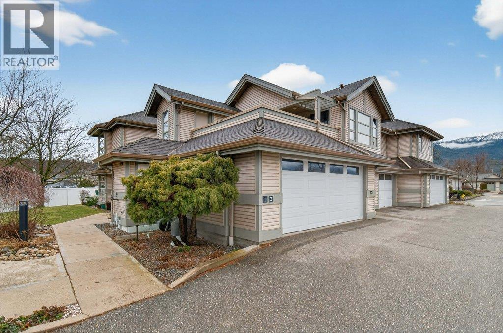 111 Harbourfront Drive Nw Unit# 2, Salmon Arm