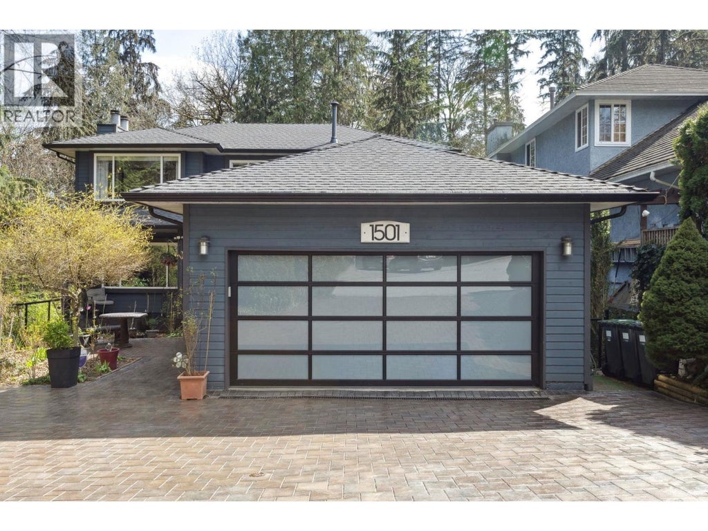 1501 Ostler Court, North Vancouver