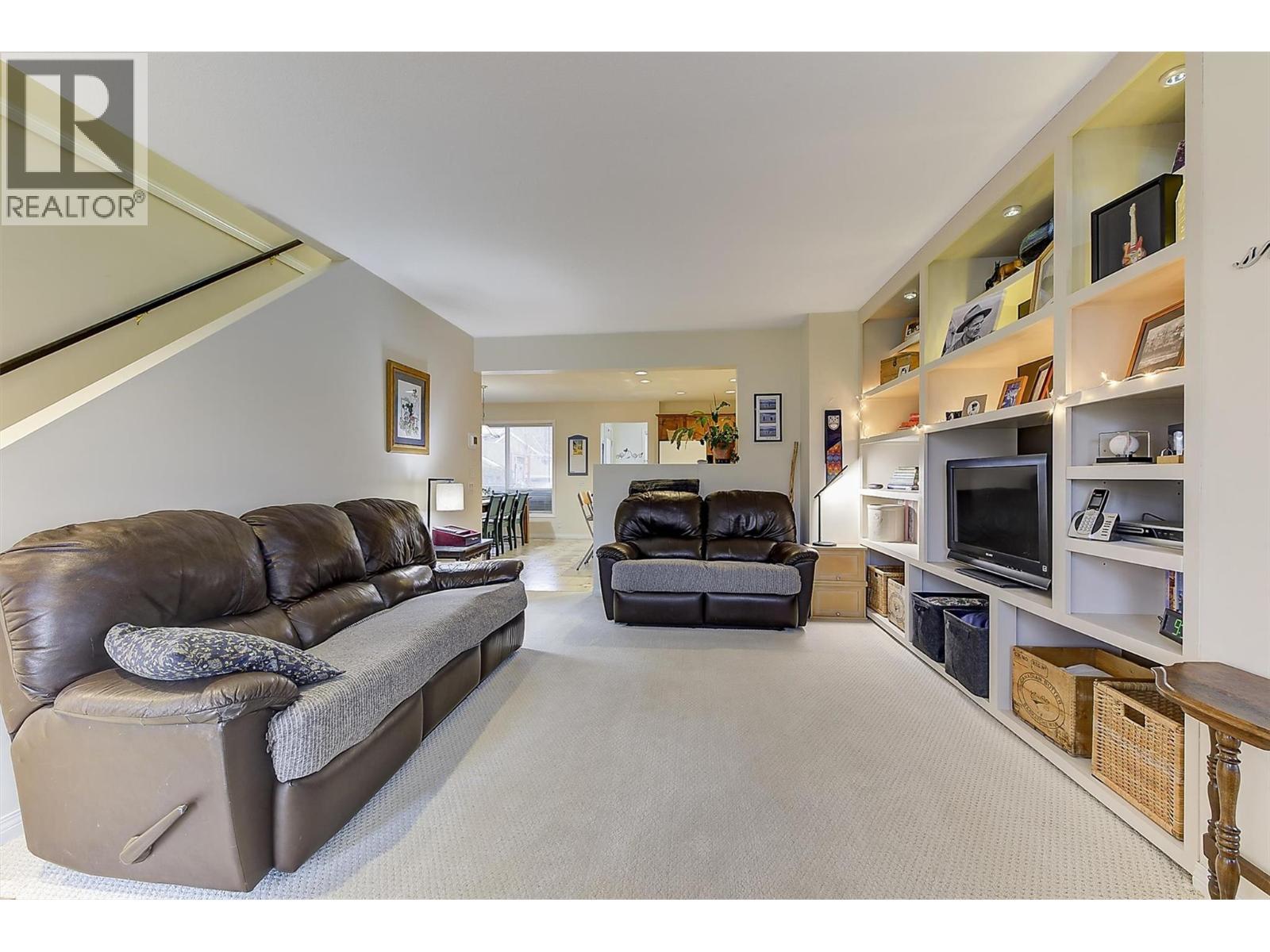 5280 Allenby Lane. Kelowna, British Columbia