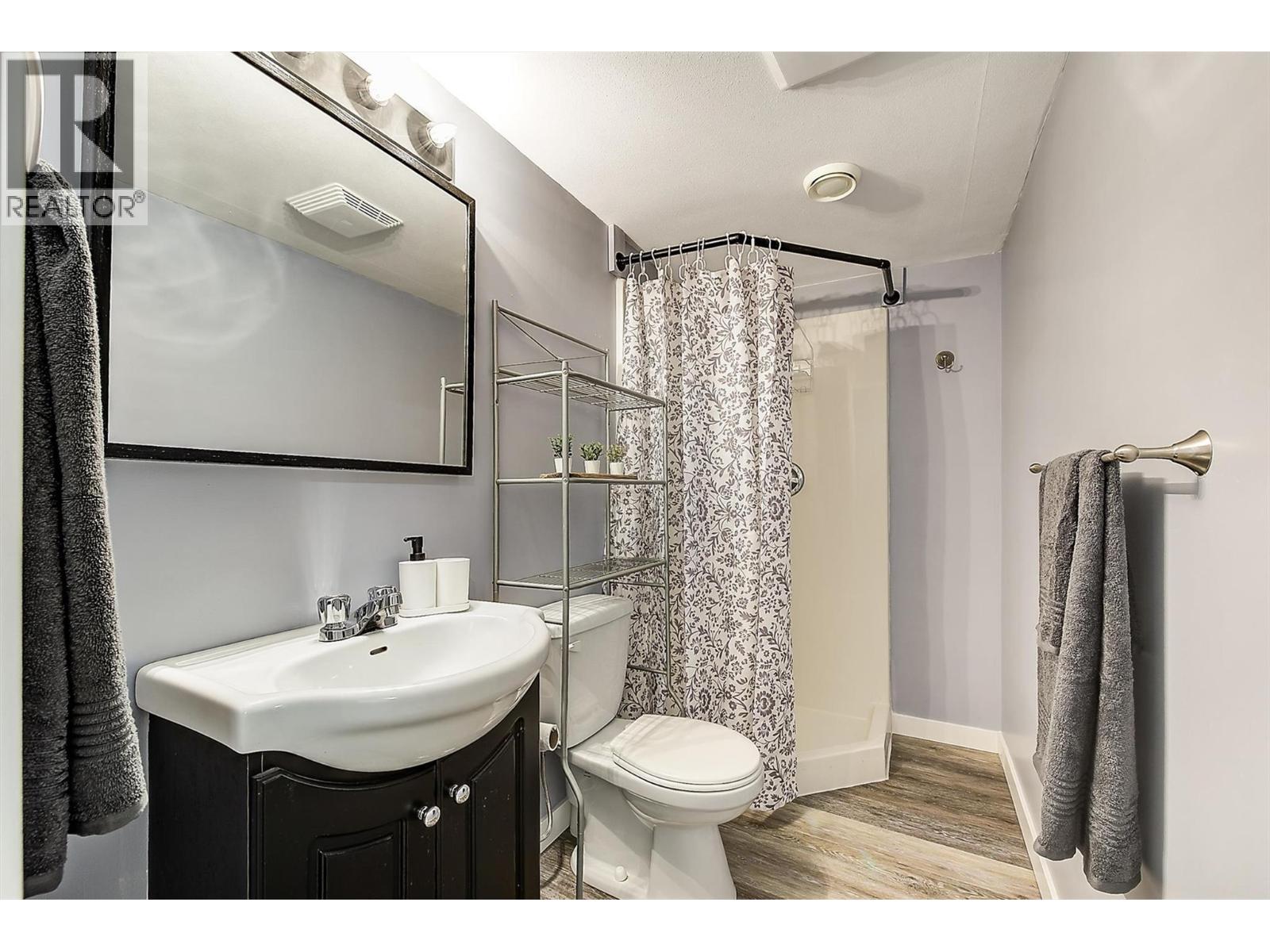 5280 Allenby Lane. Kelowna, British Columbia