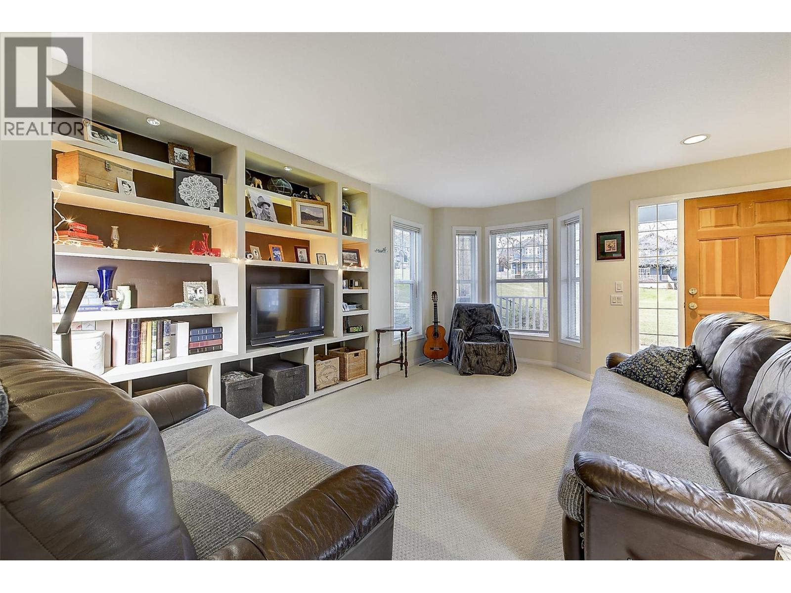 5280 Allenby Lane. Kelowna, British Columbia