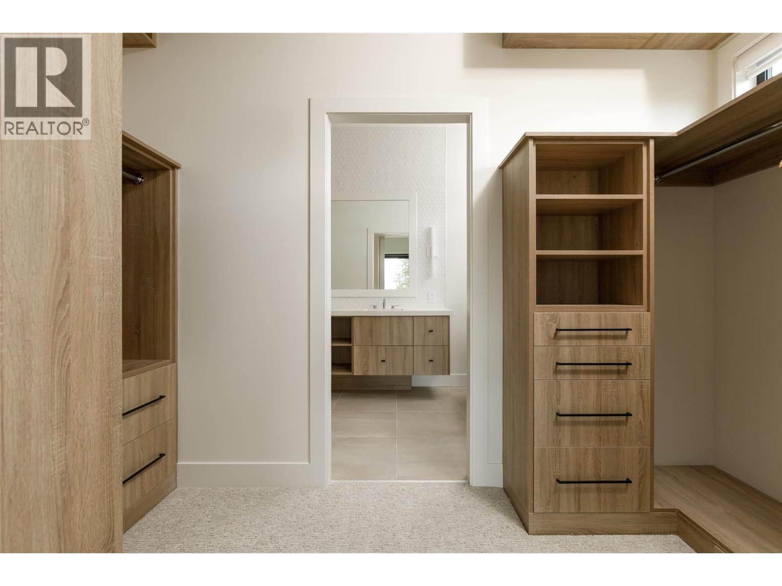 130 Flagstone Rise. Naramata, British Columbia