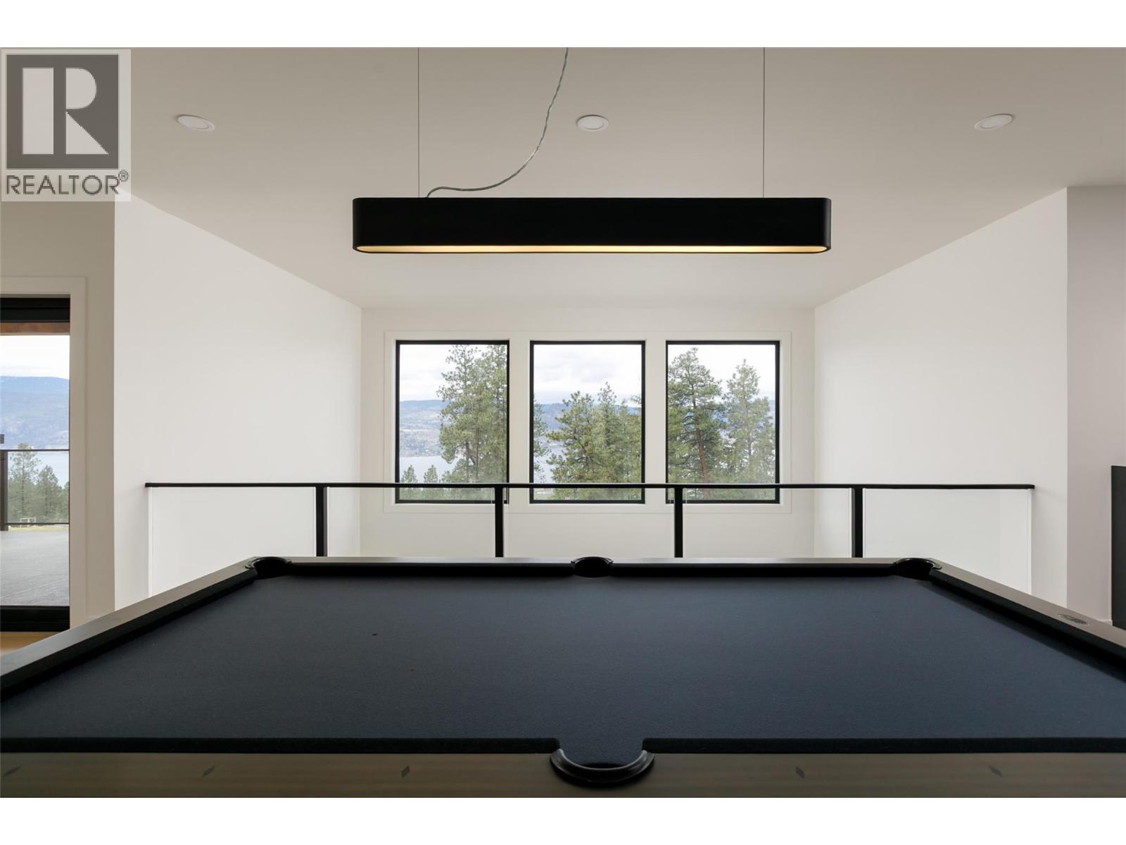 130 Flagstone Rise. Naramata, British Columbia