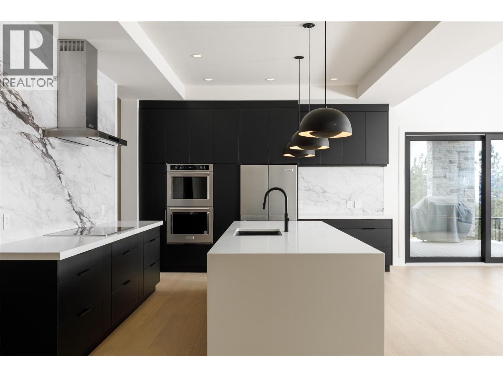 130 Flagstone Rise. Naramata, British Columbia