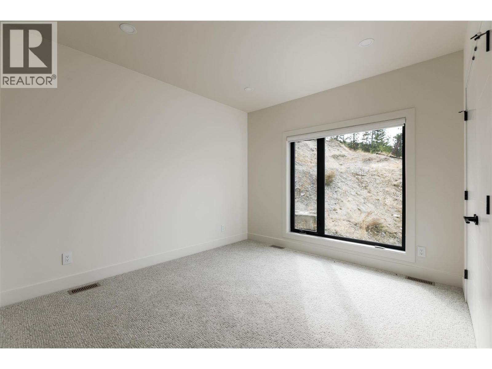 130 Flagstone Rise. Naramata, British Columbia