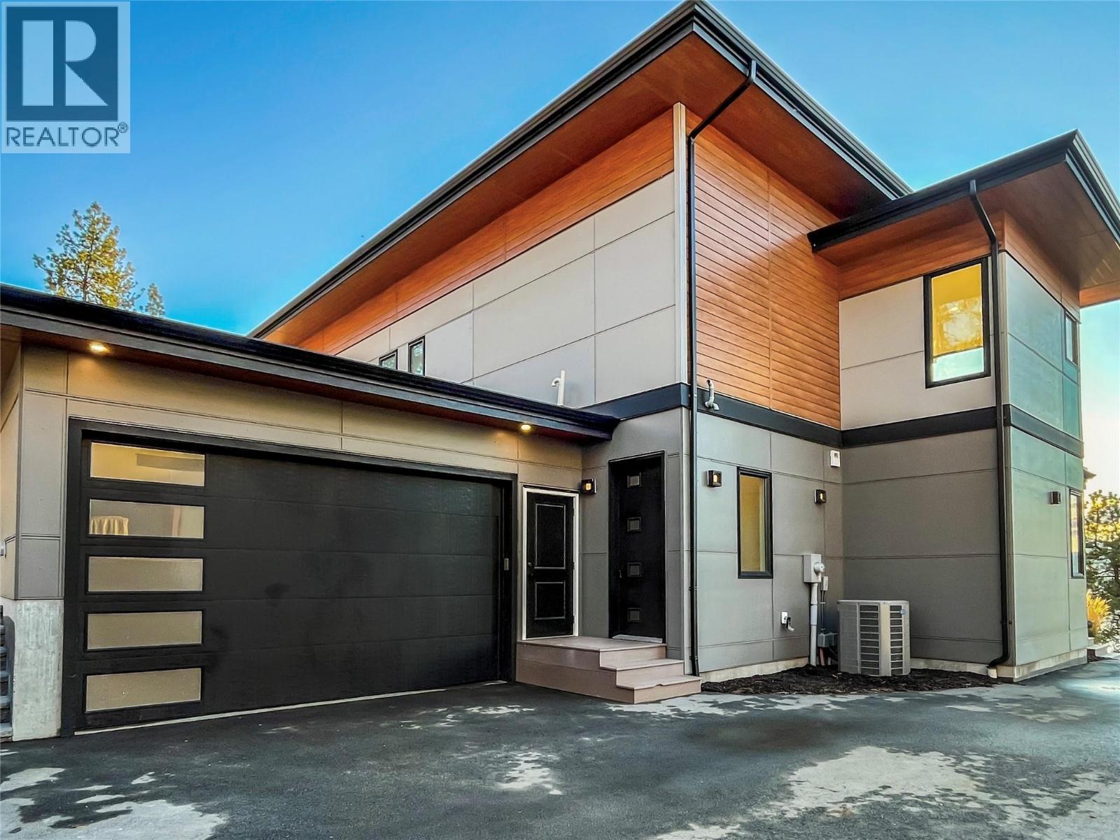 130 Flagstone Rise. Naramata, British Columbia