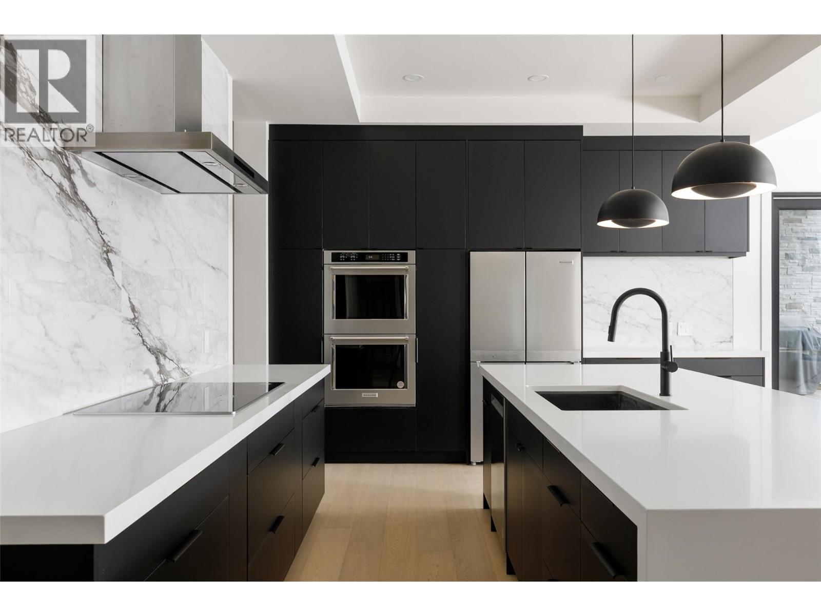 130 Flagstone Rise. Naramata, British Columbia