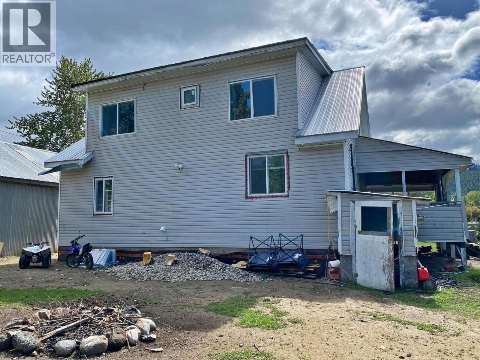 9857-9861 Church Street. Little Fort, British Columbia