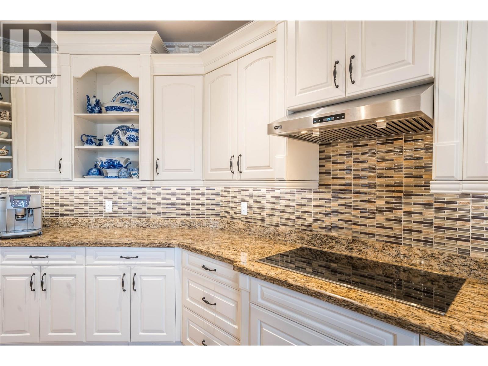 186 Jewel Place. Summerland, British Columbia