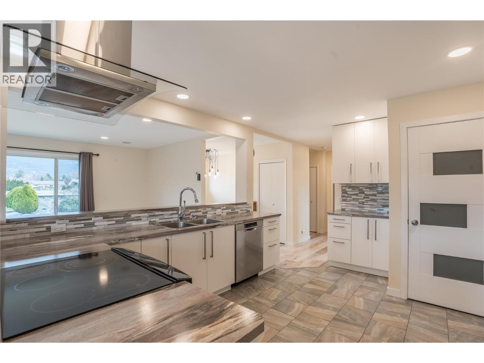 5010 Croil Avenue. Summerland, British Columbia