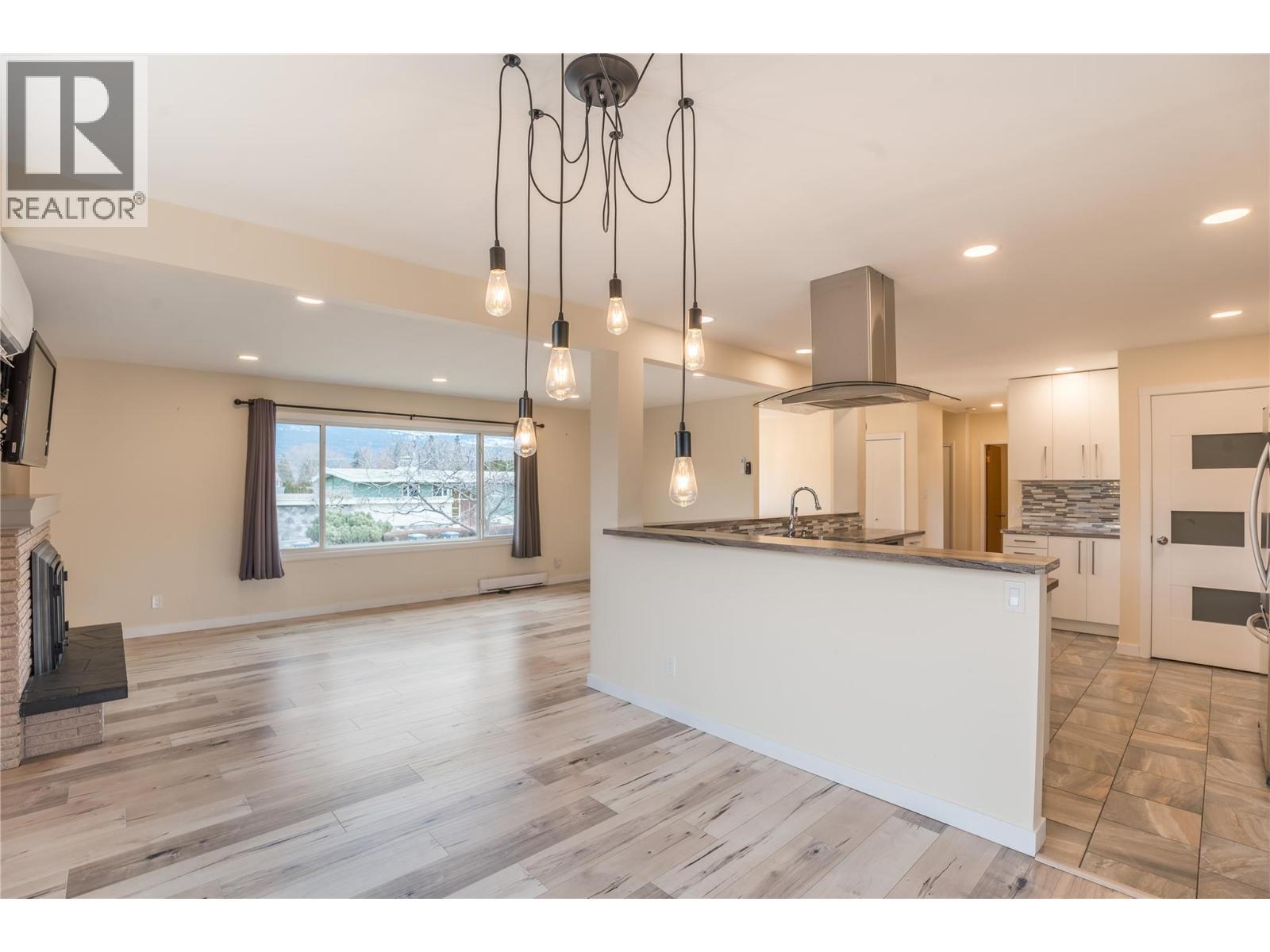 5010 Croil Avenue. Summerland, British Columbia