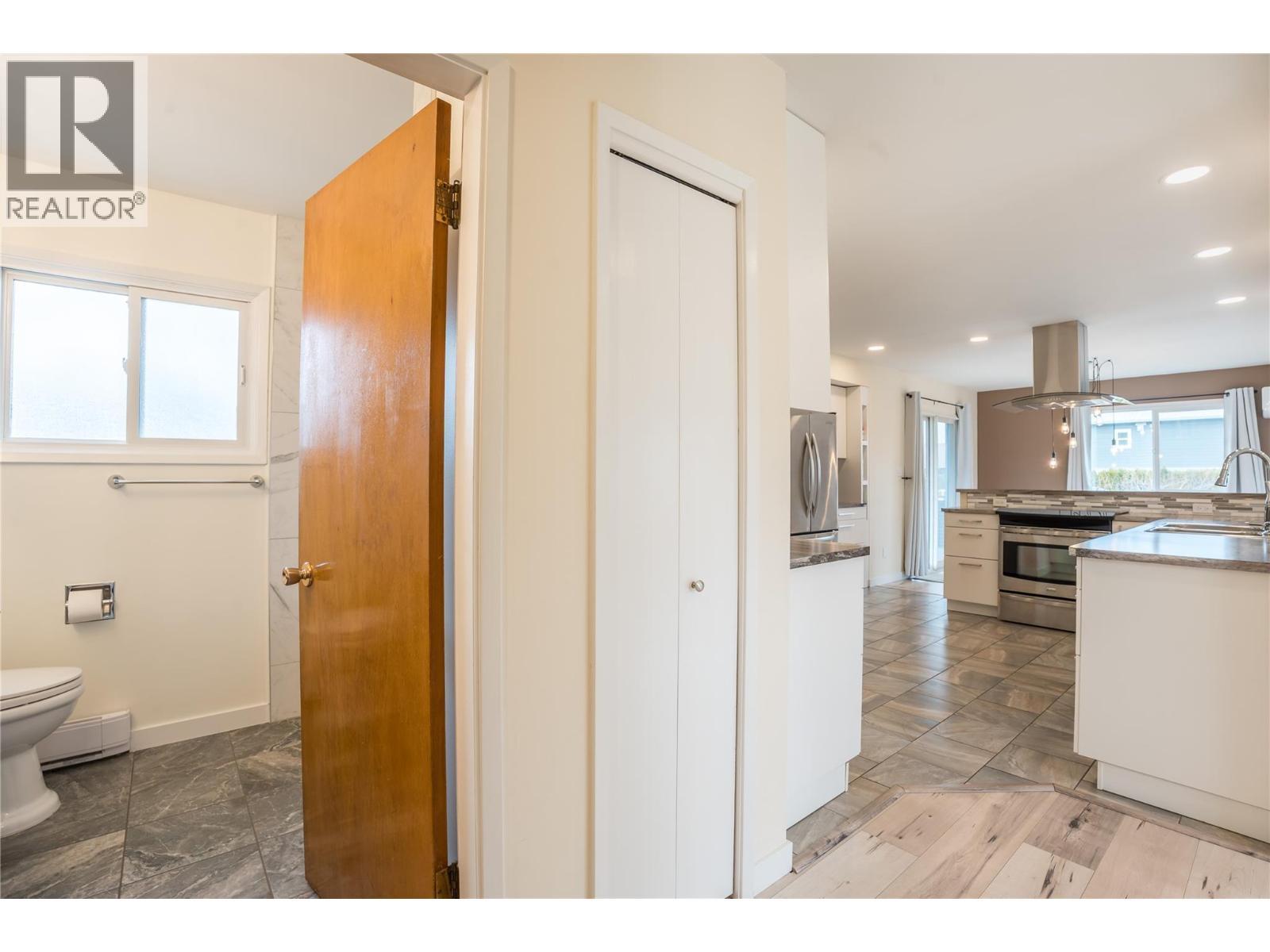 5010 Croil Avenue. Summerland, British Columbia