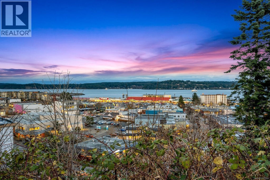 951 Dogwood Street, Campbell River