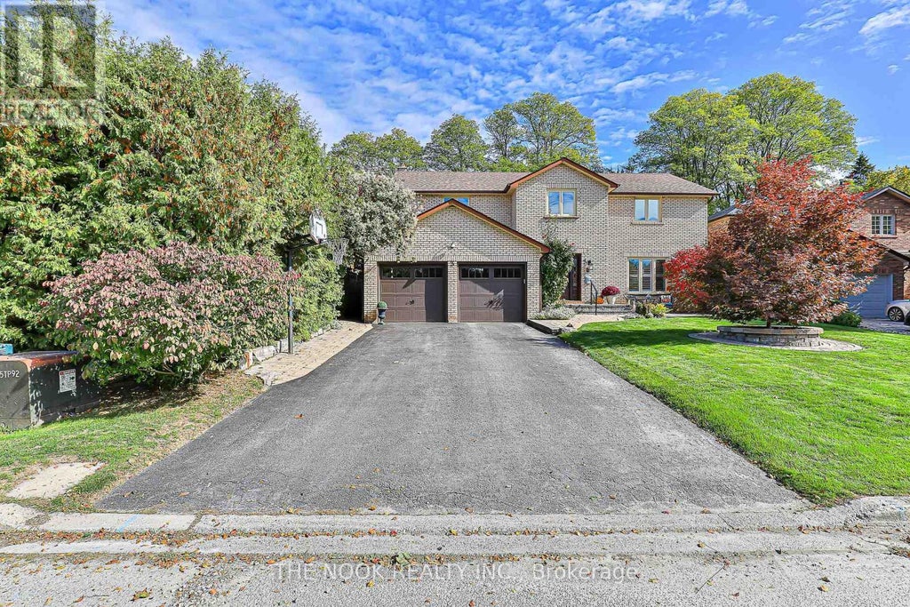 3 King Arthur's Court, Markham (markham Village)