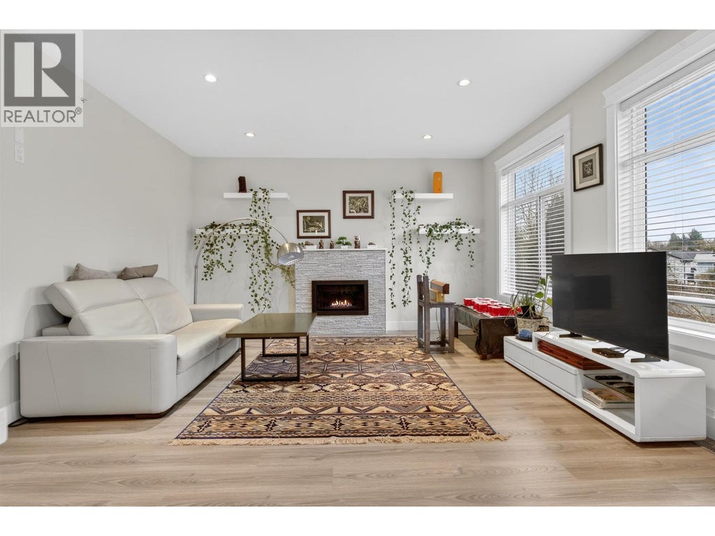 20180 Stanton Avenue, Maple Ridge