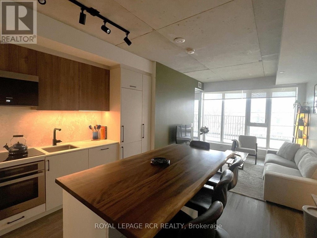 321 - 689 The Queensway, Toronto (stonegate-Queensway)