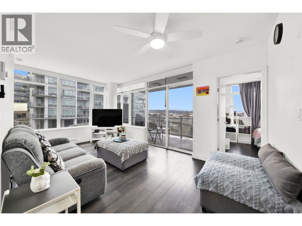 307 200 Nelson's Crescent, New Westminster