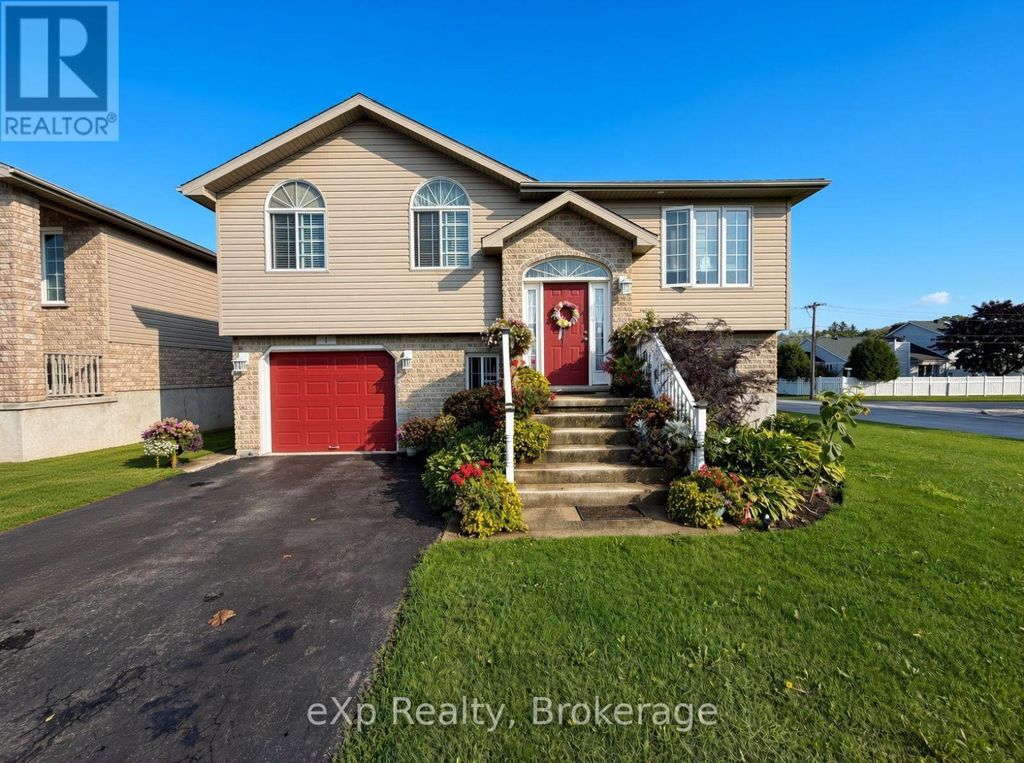 1 St. Andrews Drive, Meaford