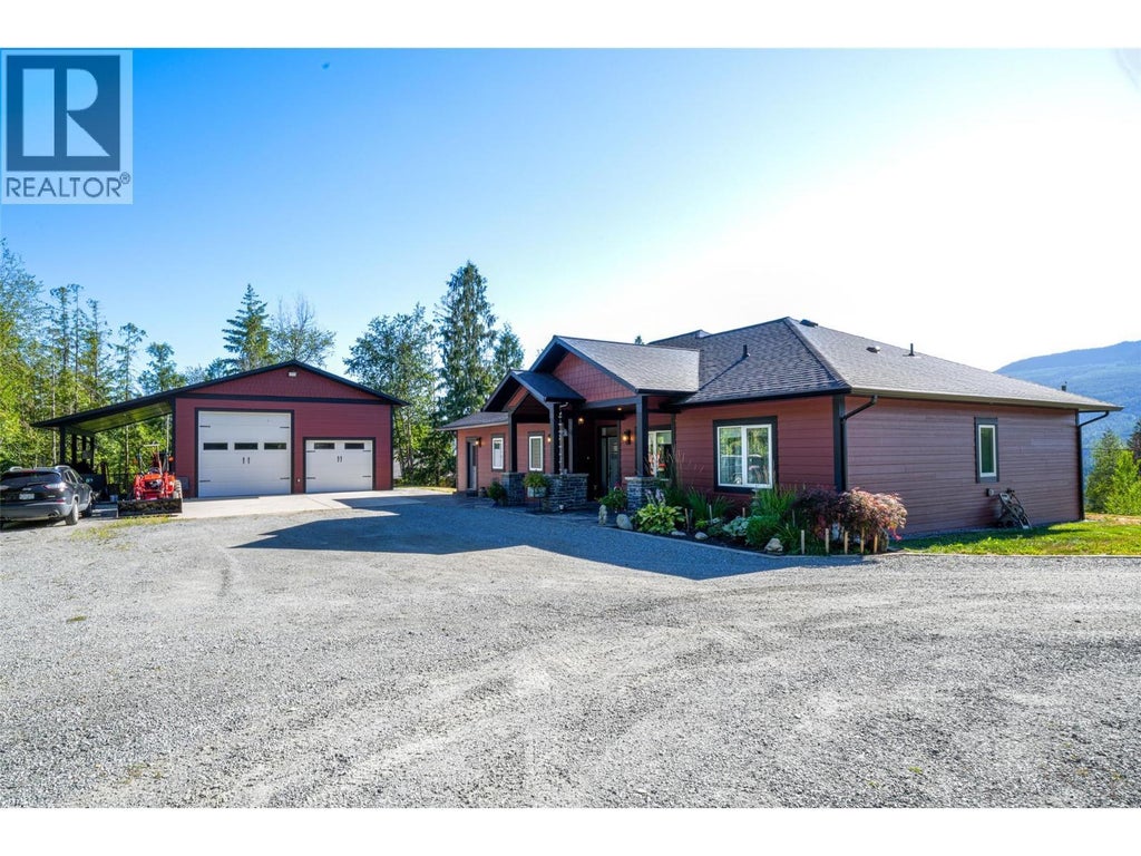 6209 Tatlow Road, Salmon Arm