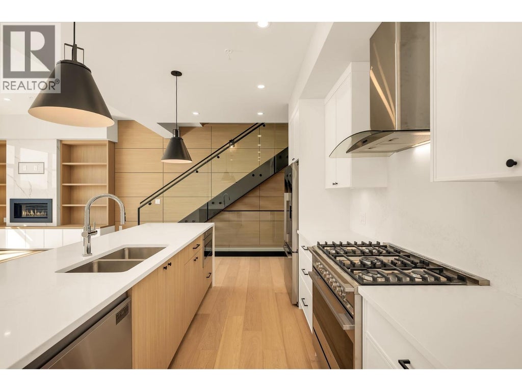 15 3407 Mamquam Road, Squamish