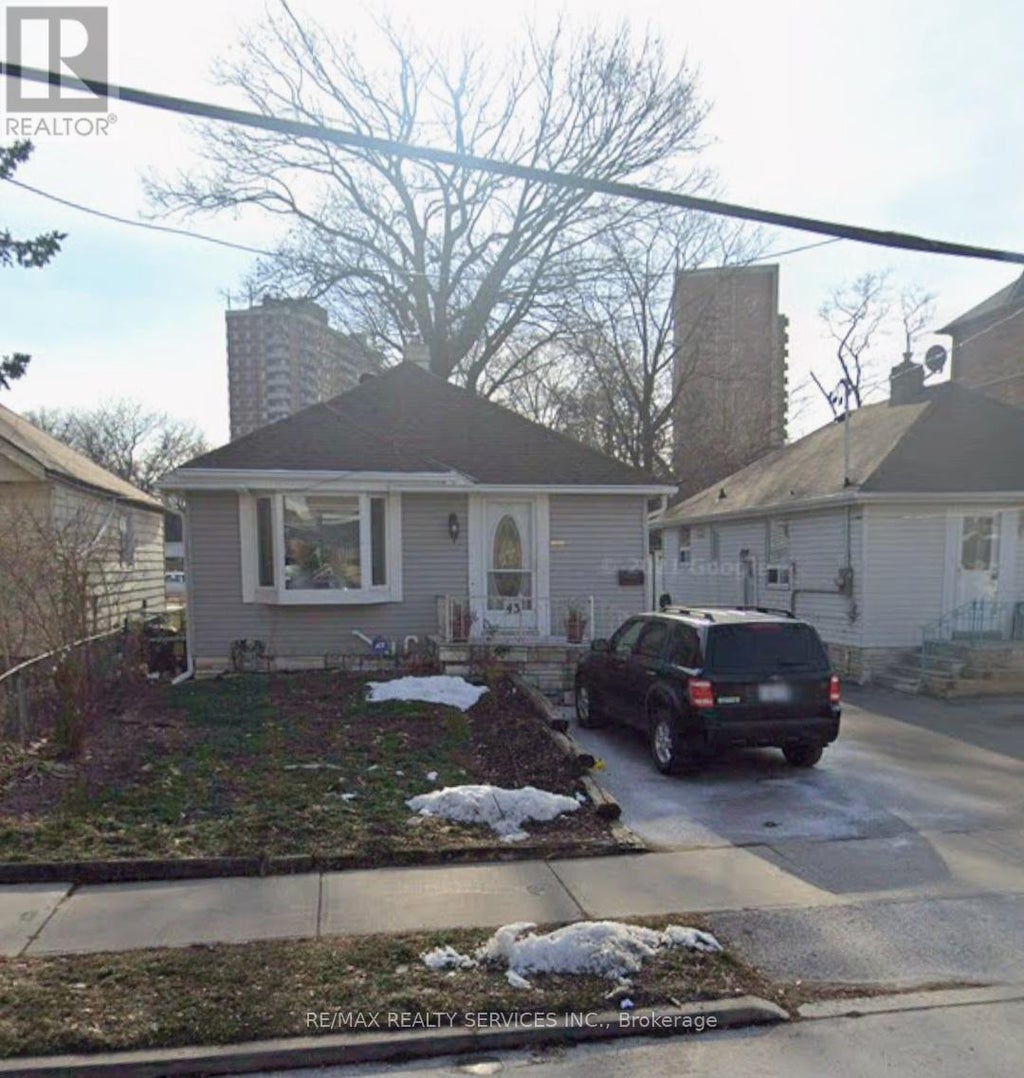 43 Harding Avenue, Toronto (brookhaven-Amesbury)