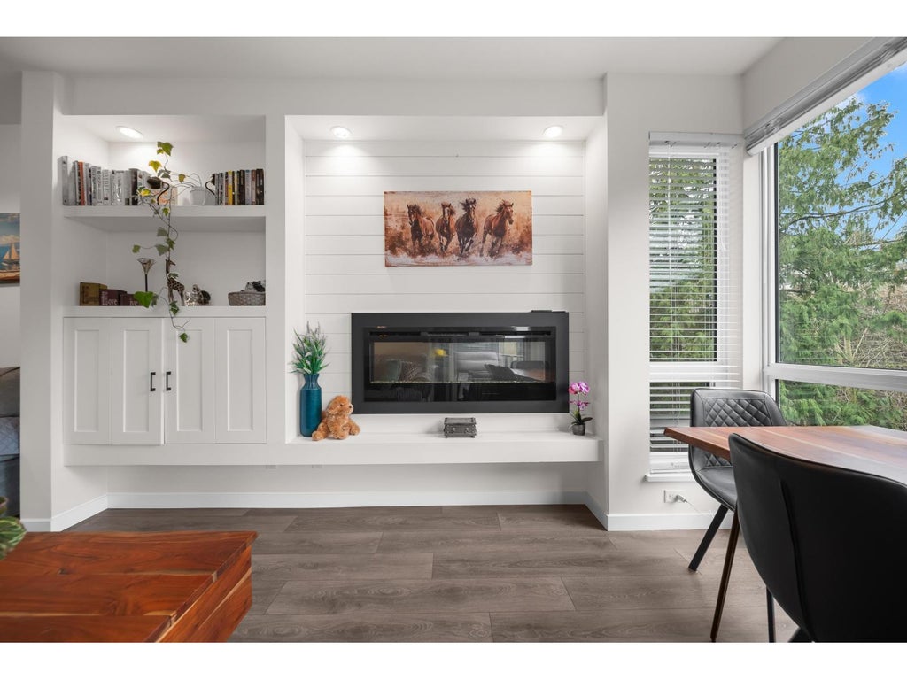 204 2238 Whatcom Road, Abbotsford