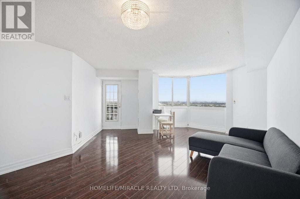 2103 - 236 Albion Road, Toronto (elms-Old Rexdale)