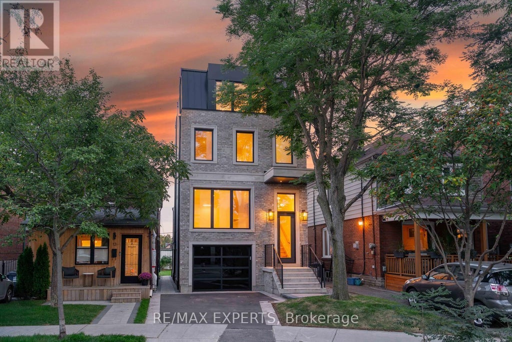 15 Holland Park Avenue, Toronto (oakwood Village)