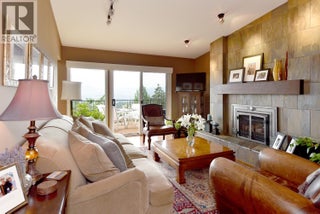 1837 Shaleridge Place. West Kelowna, British Columbia