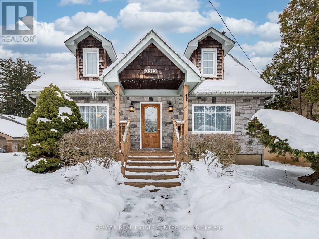 2212 Mississauga Road, Mississauga (sheridan)