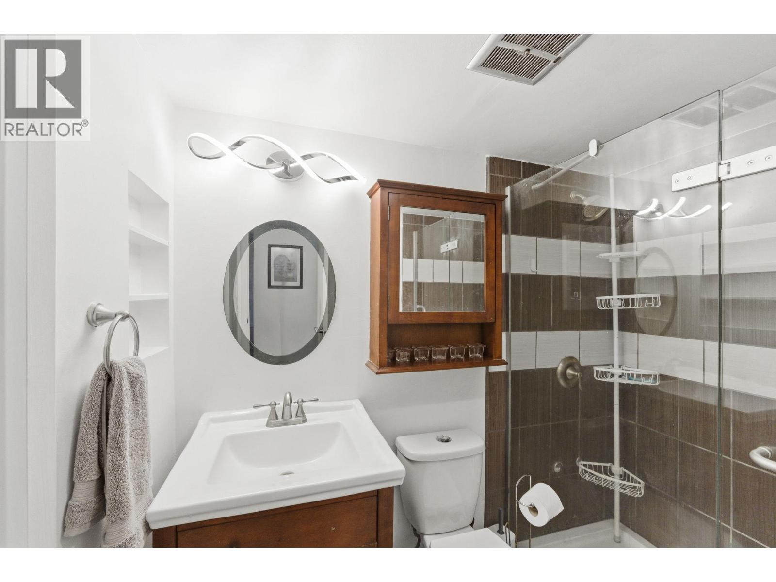 445 All Star Court Unit# 207. Kelowna, British Columbia