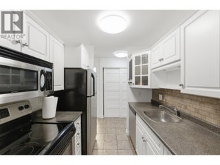 445 All Star Court Unit# 207. Kelowna, British Columbia