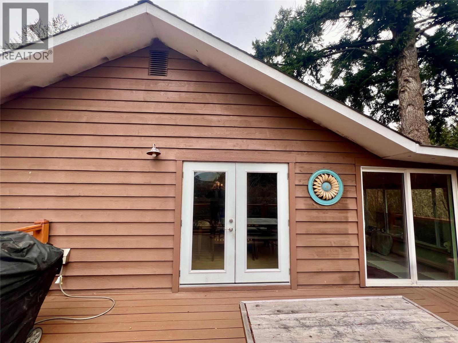 12914 Oyama Road. Lake Country, British Columbia