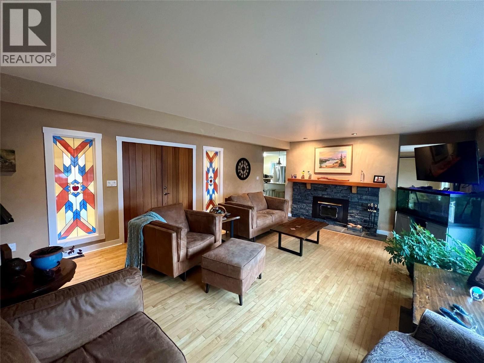 12914 Oyama Road. Lake Country, British Columbia