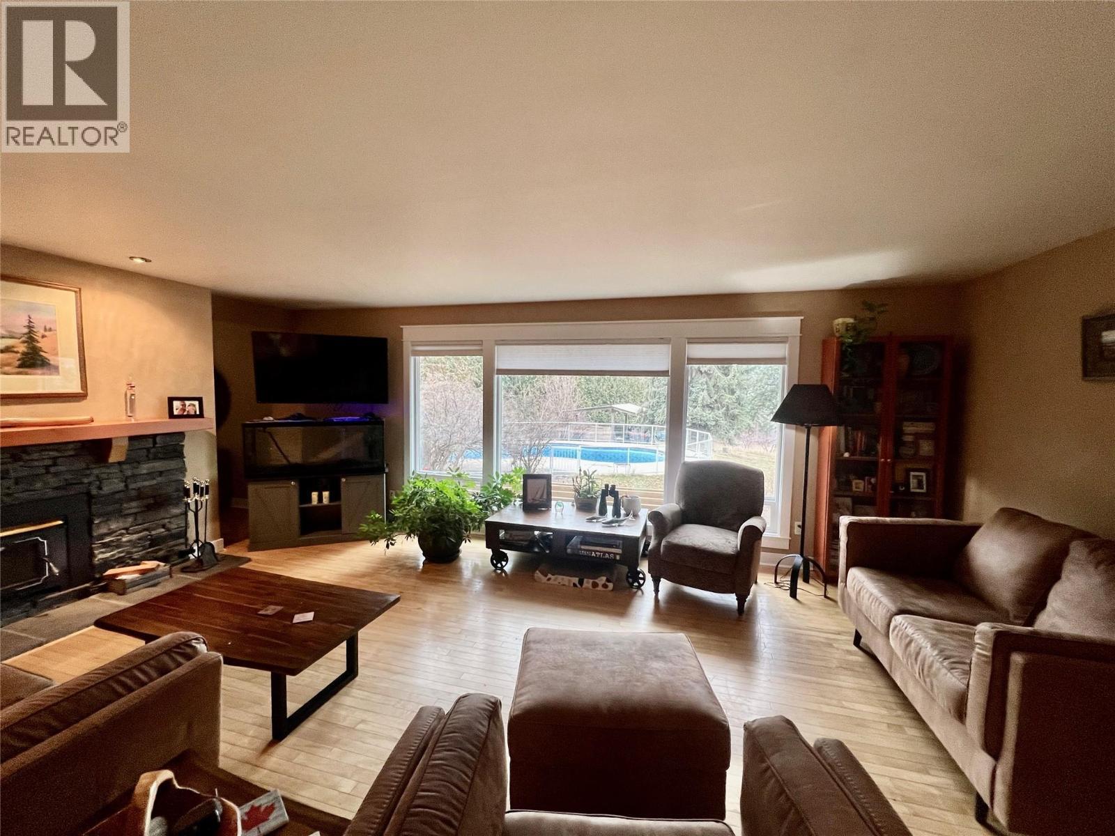 12914 Oyama Road. Lake Country, British Columbia