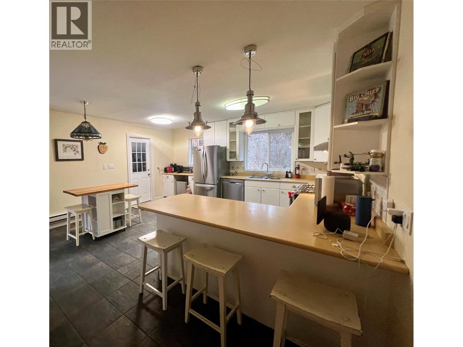 12914 Oyama Road. Lake Country, British Columbia