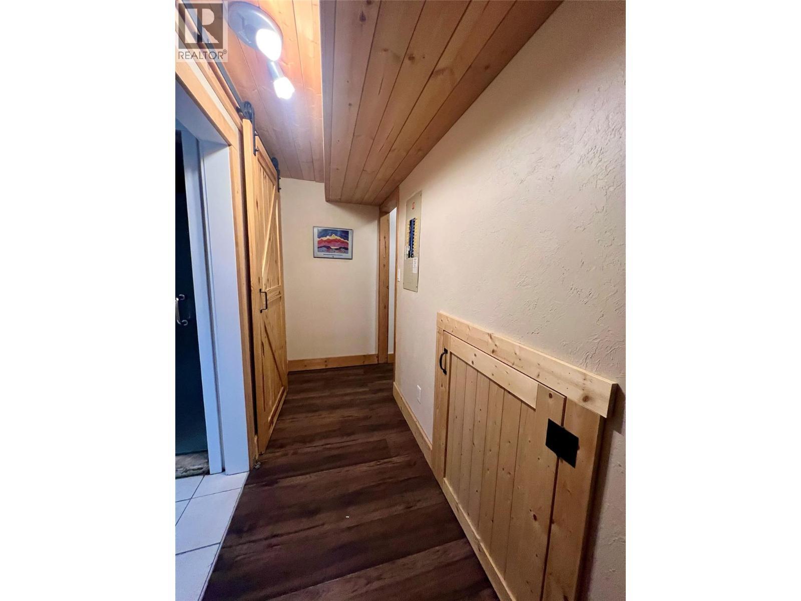 12914 Oyama Road. Lake Country, British Columbia