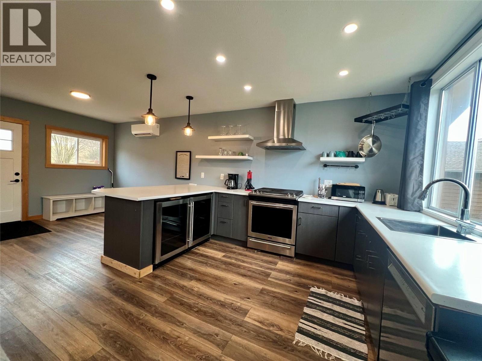 12914 Oyama Road. Lake Country, British Columbia