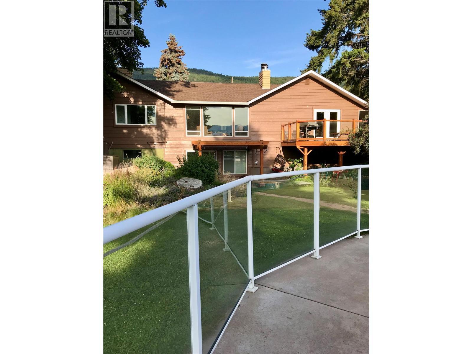 12914 Oyama Road. Lake Country, British Columbia