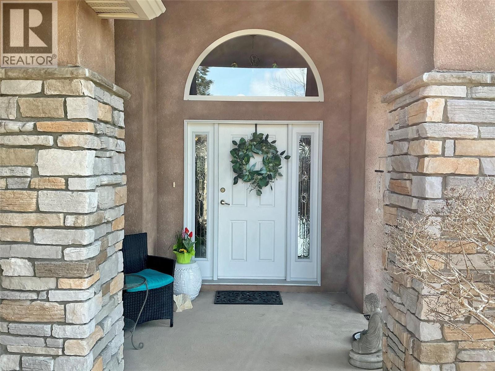 2523 Golf View Crescent. Blind Bay, British Columbia