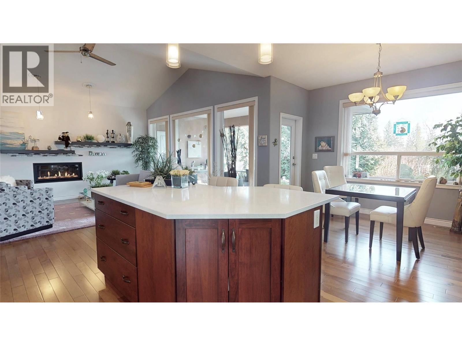 2523 Golf View Crescent. Blind Bay, British Columbia