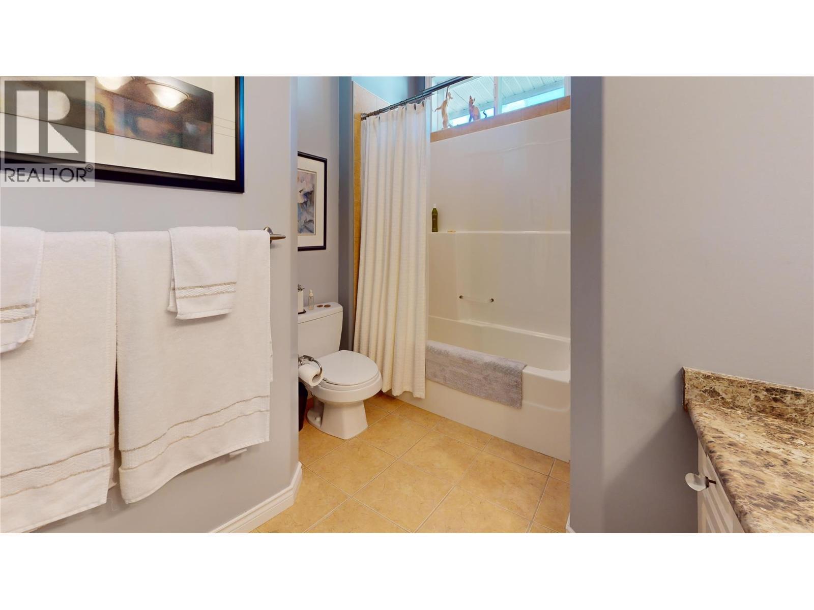 2523 Golf View Crescent. Blind Bay, British Columbia